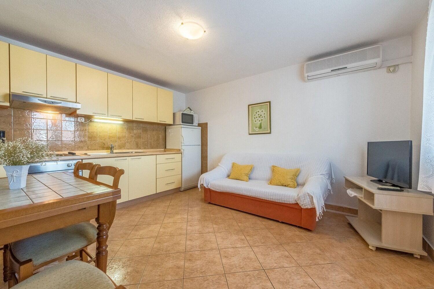 Apartment Bubi Trogir Exterior photo